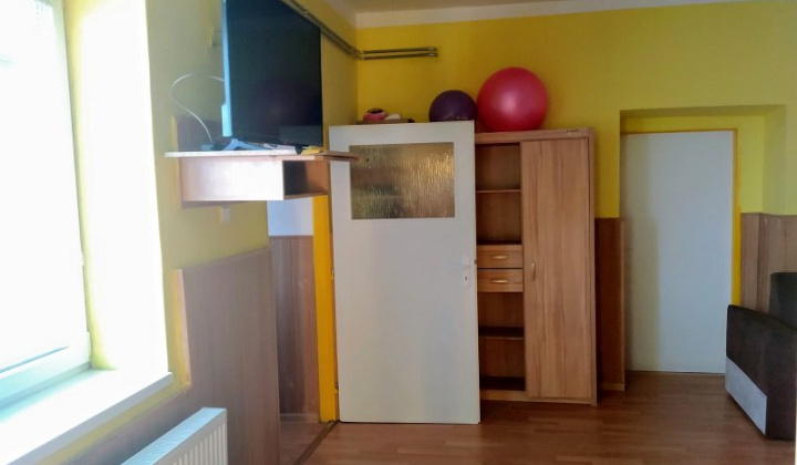 10. fotografia fotogalérie Pričlenené zariadena / Útulok pre osamelých rodičov s deťmi - foto