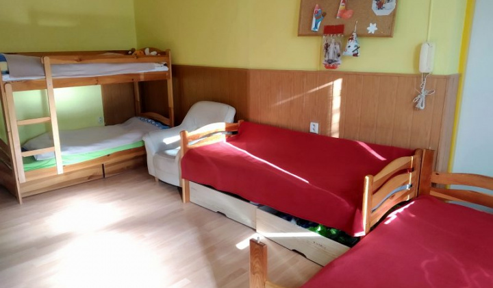 13. fotografia fotogalérie Pričlenené zariadena / Útulok pre osamelých rodičov s deťmi - foto